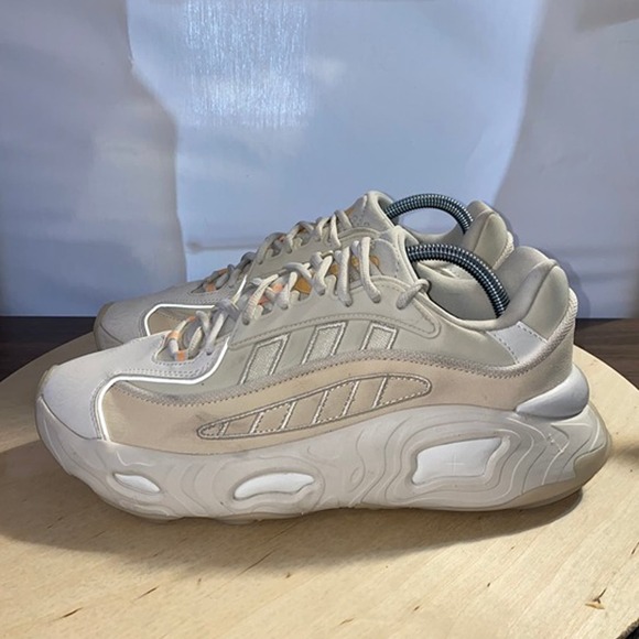 Adidas OZNOVA mens size 10 - Picture 3 of 5